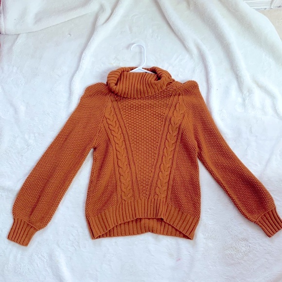 Orange sweater - Picture 1 of 3